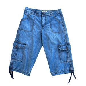 St. John's Bay Womens Blue Denim Cargo Capris Bermuda Shorts Sz 8 Cotton VTG Y2K